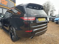 USED 2020 20 LAND ROVER DISCOVERY 3.0 SD V6 HSE SUV 5dr Diesel Auto 4WD Euro 6 (s/s) (306 ps) HUGE SPEC + FULL URBAN CARBON KIT + 5 SEATS + 23" URBAN ALLOYS + MERIDIAN SOUND + 360 CAMERA + FINISHED IN SANTORINI BLACK WITH BLACK HEATED LEATHER SEATS + ELECTRIC SEATS + BLUETOOTH + DAB RADIO + CRUISE CONTROL + HEATED STEERING WHEEL + SIDE STEPS + PRIVACY GLASS + BLACK ROOF RAILS + HPI CLEAR + 2 KEYS