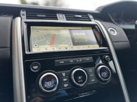 USED 2020 20 LAND ROVER DISCOVERY 3.0 SD V6 HSE SUV 5dr Diesel Auto 4WD Euro 6 (s/s) (306 ps) HUGE SPEC + FULL URBAN CARBON KIT + 5 SEATS + 23" URBAN ALLOYS + MERIDIAN SOUND + 360 CAMERA + FINISHED IN SANTORINI BLACK WITH BLACK HEATED LEATHER SEATS + ELECTRIC SEATS + BLUETOOTH + DAB RADIO + CRUISE CONTROL + HEATED STEERING WHEEL + SIDE STEPS + PRIVACY GLASS + BLACK ROOF RAILS + HPI CLEAR + 2 KEYS