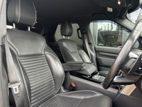 USED 2020 20 LAND ROVER DISCOVERY 3.0 SD V6 HSE SUV 5dr Diesel Auto 4WD Euro 6 (s/s) (306 ps) HUGE SPEC + FULL URBAN CARBON KIT + 5 SEATS + 23" URBAN ALLOYS + MERIDIAN SOUND + 360 CAMERA + FINISHED IN SANTORINI BLACK WITH BLACK HEATED LEATHER SEATS + ELECTRIC SEATS + BLUETOOTH + DAB RADIO + CRUISE CONTROL + HEATED STEERING WHEEL + SIDE STEPS + PRIVACY GLASS + BLACK ROOF RAILS + HPI CLEAR + 2 KEYS