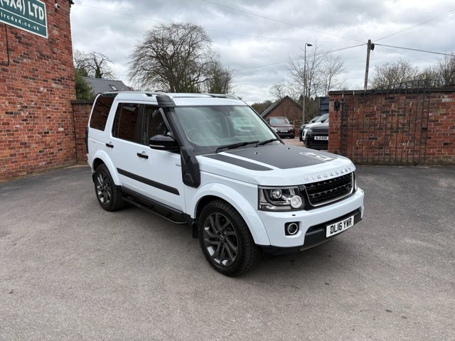 2016 Land Rover Discovery 4 - Photo 3