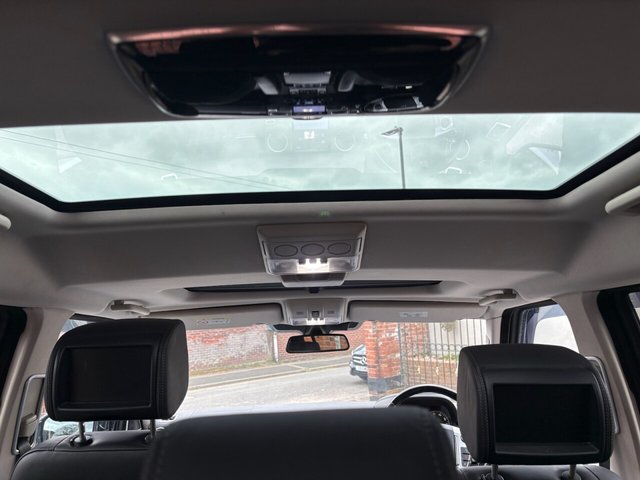 2016 Land Rover Discovery 4 - Photo 12