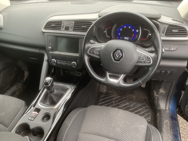 2016 RENAULT KADJAR 1.2 TCe Dynamique Nav SUV 5dr Petrol Manual Euro 6 (s/s) (130 ps) - Photo 6