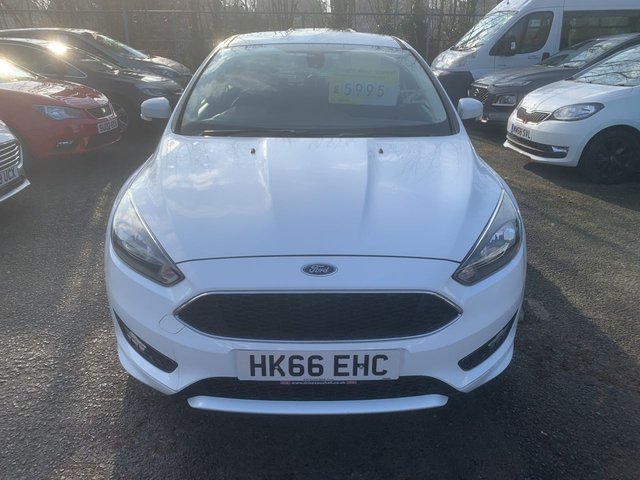 2016 FORD FOCUS 1.0T EcoBoost Zetec S Hatchback 5dr Petrol Manual Euro 6 (s/s) (125 ps) - Photo 2