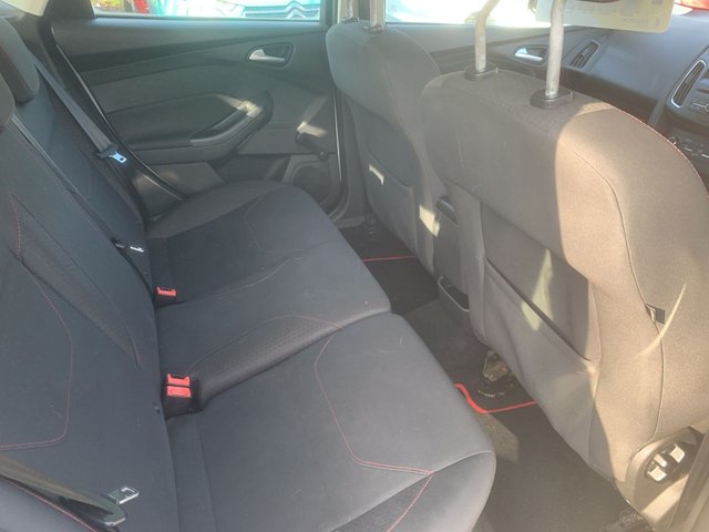 2016 FORD FOCUS 1.0T EcoBoost Zetec S Hatchback 5dr Petrol Manual Euro 6 (s/s) (125 ps) - Photo 8