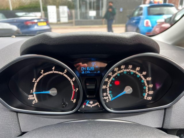 2012 Ford Fiesta - Photo 3