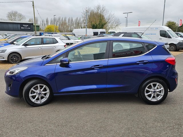 2017 FORD FIESTA - Photo 6