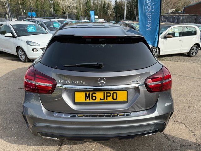 2018 MERCEDES-BENZ GLA 2.1 GLA200d AMG Line (Premium Plus) SUV 5dr Diesel 7G-DCT 4MATIC Euro 6 (s/s) (136 ps) - Photo 3