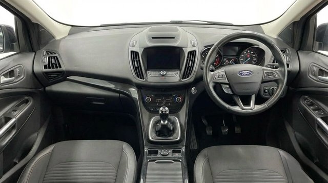2019 FORD KUGA - Photo 2