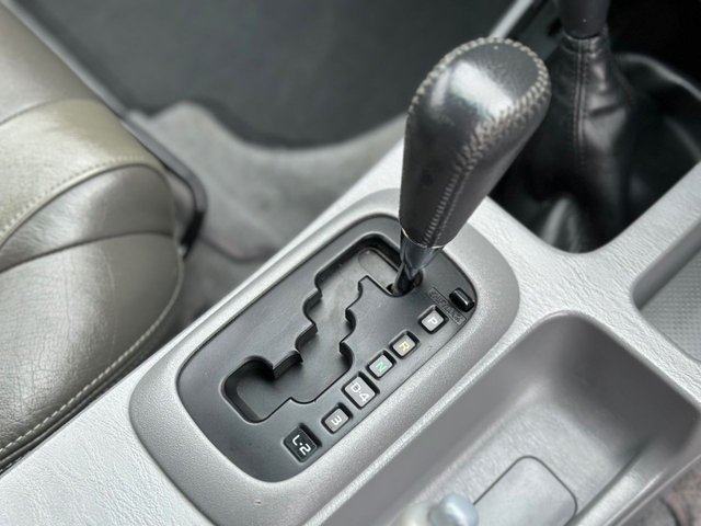2011 TOYOTA HI-LUX - Photo 4