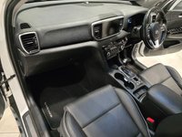 USED 2019 19 KIA SPORTAGE 1.6 T-GDi 4 SUV 5dr Petrol DCT AWD Euro 6 (s/s) (174 bhp) NAVIGATION + REVERSE CAMERA