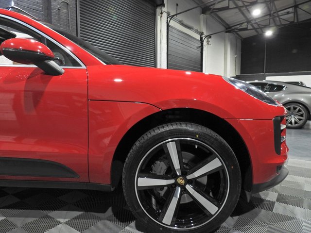 2019 Porsche Macan 3L S 5dr - Photo 12