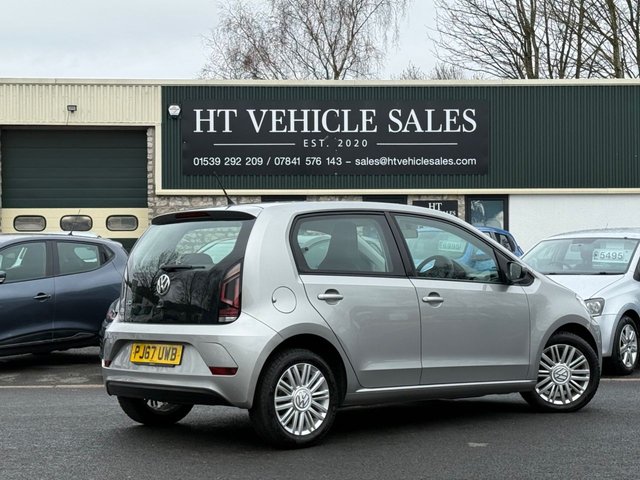 2017 VOLKSWAGEN UP! 1.0 Move up! Hatchback 5dr Petrol Manual Euro 6 (s/s) (60 ps) - Photo 3