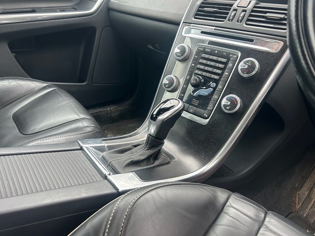 2017 Volvo Xc60 2.4L R-Design Lux Nav 5dr - Photo 10