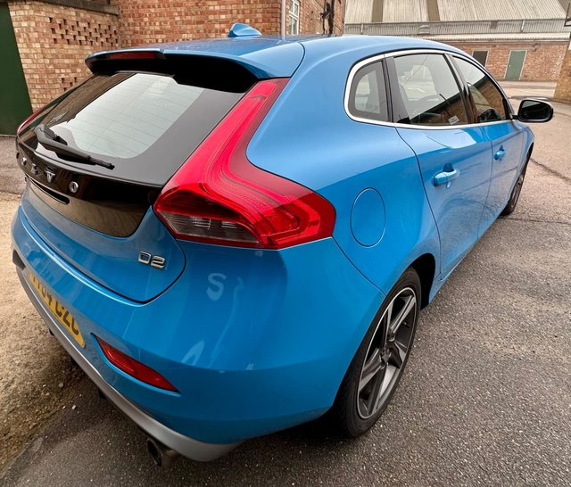 2014 VOLVO V40 1.6 D2 R-Design Hatchback 5dr Diesel Manual Euro 5 (s/s) (115 ps) - Photo 7