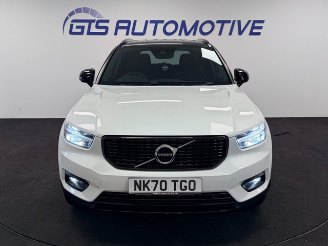 2020 VOLVO XC40 - Photo 6