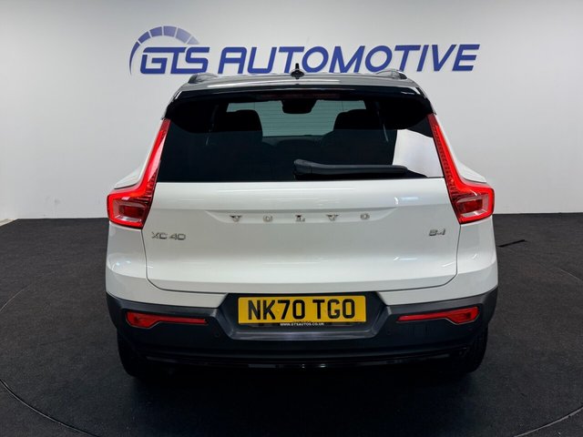 2020 VOLVO XC40 - Photo 9