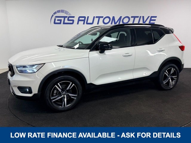 2020 VOLVO XC40