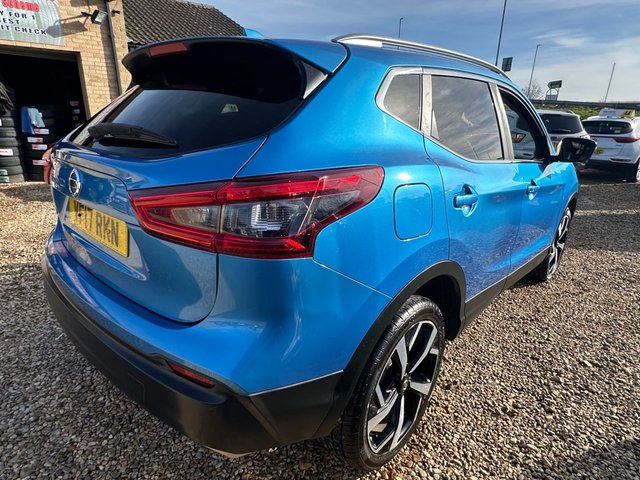 2017 Nissan Qashqai 1.6L Tekna 5dr - Photo 4