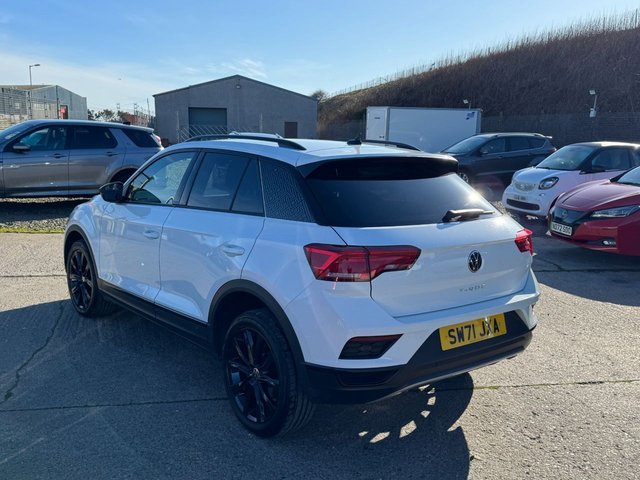 2022 Volkswagen T-Roc 1L Black Edition 5dr - Photo 11