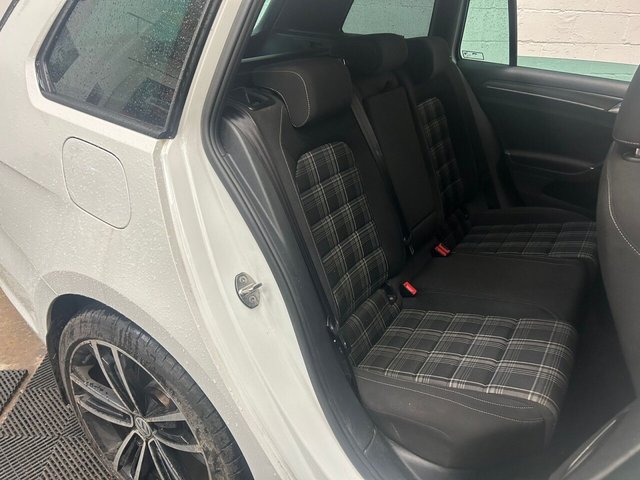 2017 Volkswagen Golf - Photo 9