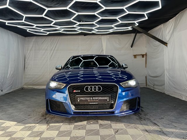 View our AUDI RS3