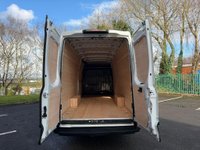 USED 2022 22 IVECO DAILY 2.3D HPI 14V 35S 4100 LWB H2 Euro 6 (s/s) 5dr 1 OWNER! NEW CAMBELT! AIR CON!