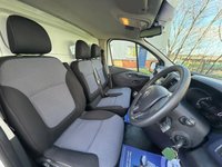 USED 2017 17 VAUXHALL VIVARO 1.6 CDTi 2700 L1 H1 Euro 6 5dr 36K MILES! ROOF RACK! STUNNING