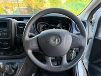 USED 2017 17 VAUXHALL VIVARO 1.6 CDTi 2700 L1 H1 Euro 6 5dr 36K MILES! ROOF RACK! STUNNING