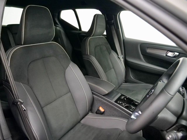 View our VOLVO XC40