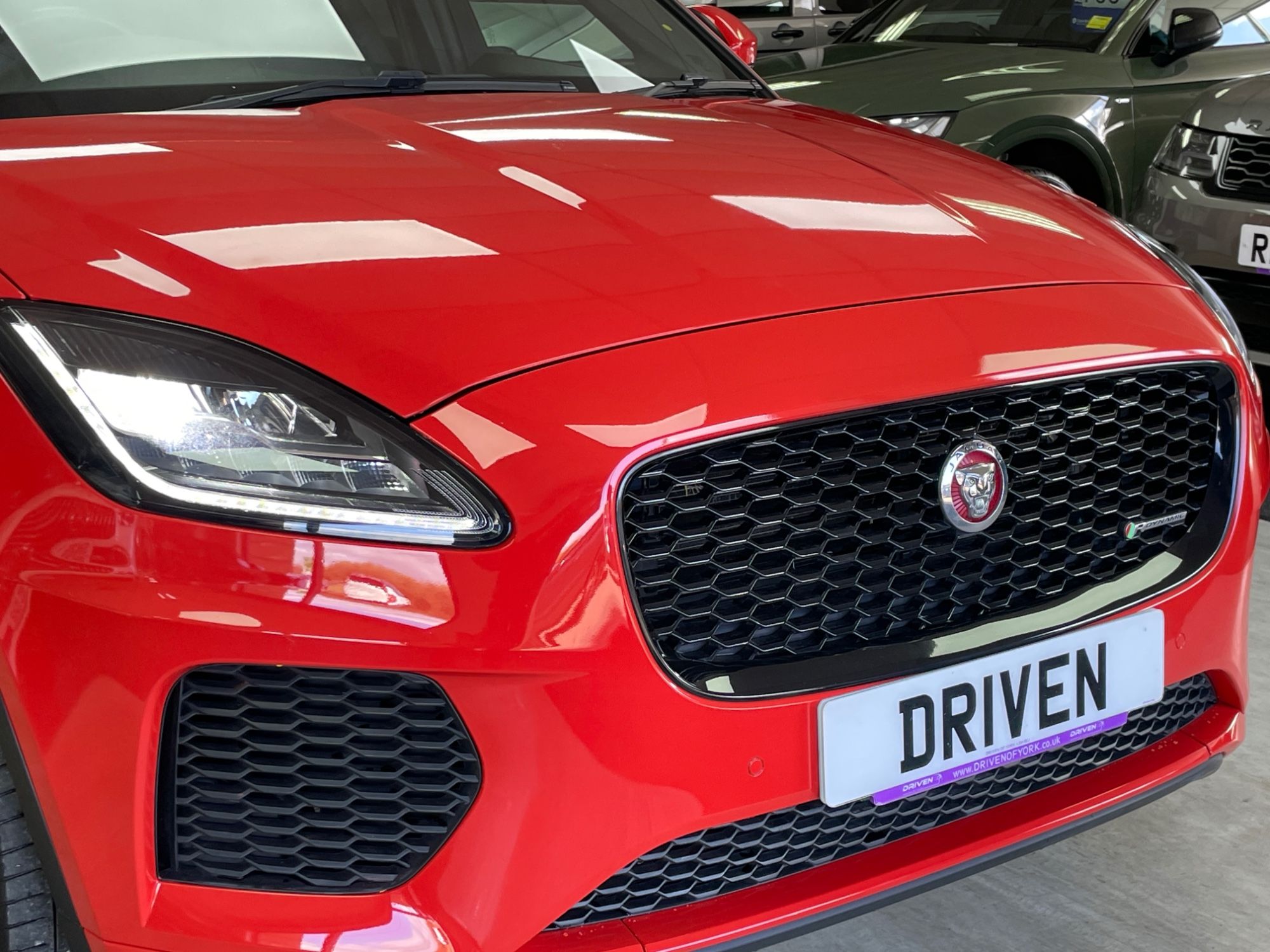 USED 2020 20 JAGUAR E-PACE 2.0 D180 Chequered Flag SUV 5dr Diesel Auto AWD Euro 6 (s/s) (180 ps) 