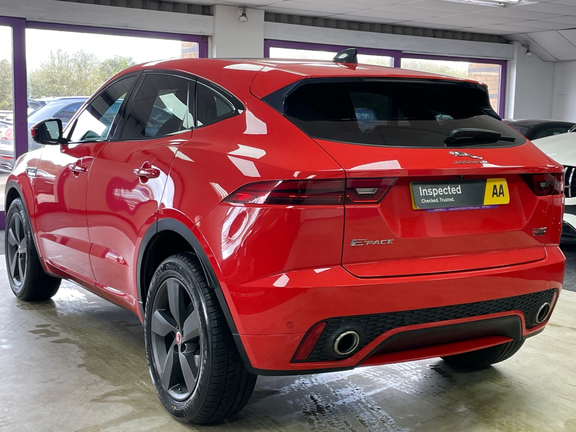 USED 2020 20 JAGUAR E-PACE 2.0 D180 Chequered Flag SUV 5dr Diesel Auto AWD Euro 6 (s/s) (180 ps) 