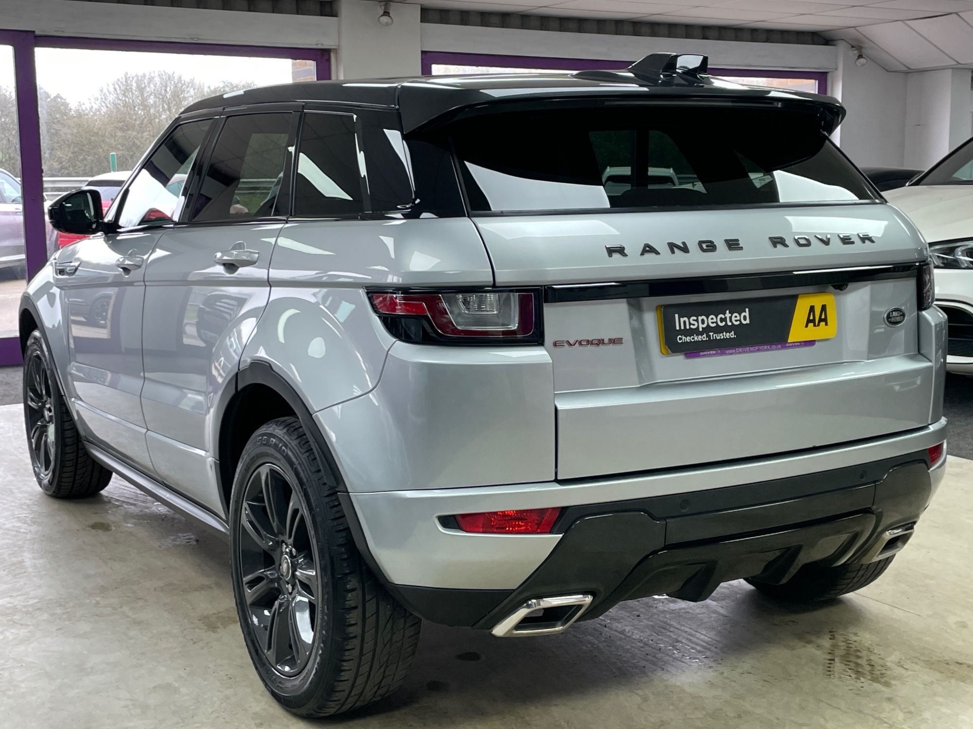 USED 2018 68 LAND ROVER RANGE ROVER EVOQUE 2.0 TD4 Landmark SUV 5dr Diesel Auto 4WD Euro 6 (s/s) (180 ps) 