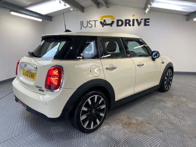 2020 MINI Hatch 1.5L Cooper Exclusive 5dr - Photo 5