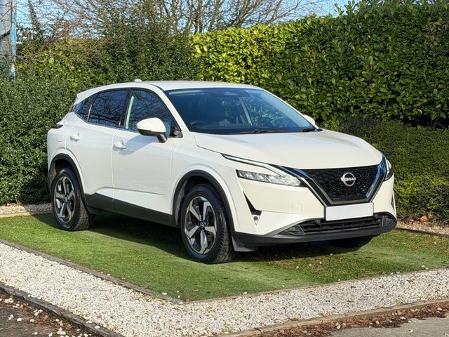 2022 QASHQAI 1.3 DIG T MHEV N CONNECTA SUV 5DR PETROL HYBRID XTRON EURO... photo