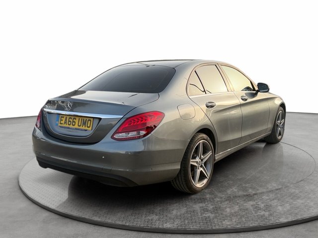 2016 Mercedes-Benz C-CLASS - Photo 6