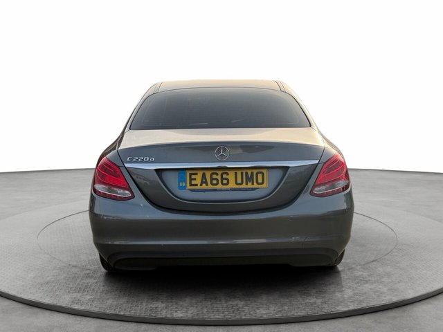 2016 Mercedes-Benz C-CLASS - Photo 8