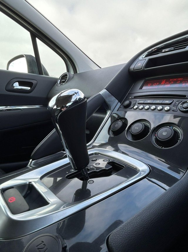 2016 PEUGEOT 3008 1.6 BlueHDi Active EAT Euro 6 (s/s) 5dr - Photo 11