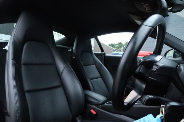 2017 Porsche 718 Cayman 2.5L S 2dr - Photo 4