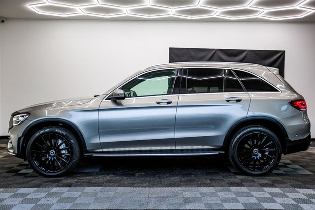 2021 Mercedes-Benz Glc 2L Amg Line 5dr - Photo 6
