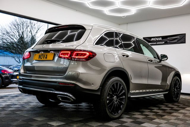 2021 Mercedes-Benz Glc 2L Amg Line 5dr - Photo 10