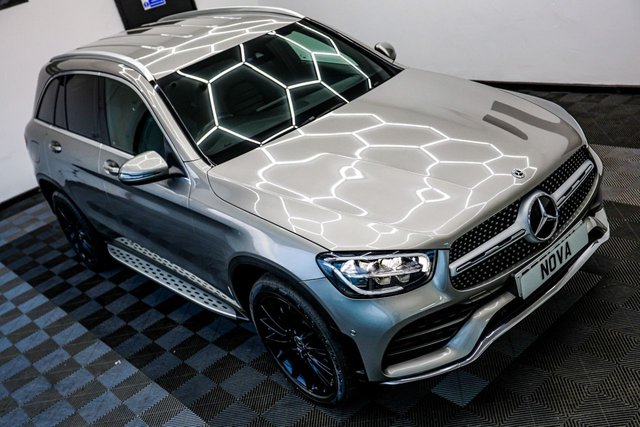2021 Mercedes-Benz Glc 2L Amg Line 5dr - Photo 4