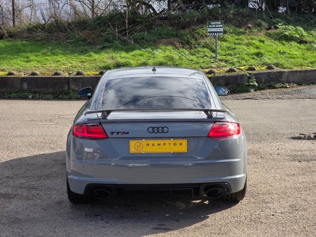 2018 AUDI TT RS - Photo 9