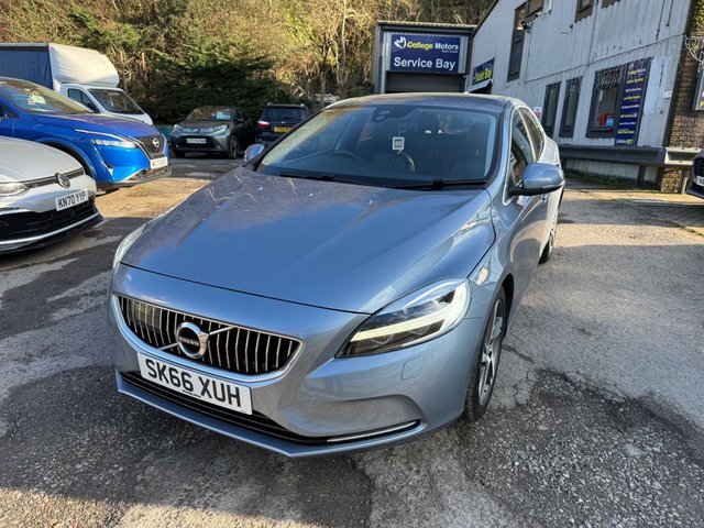 2016 VOLVO V40 2016/66 2.0 D2 Inscription Hatchback 5dr Diesel Manual Euro 6 (s/s) (120 ps), 1 Owner from new, Only 43000 Miles - Photo 4