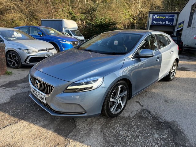 2016 VOLVO V40 2016/66 2.0 D2 Inscription Hatchback 5dr Diesel Manual Euro 6 (s/s) (120 ps), 1 Owner from new, Only 43000 Miles - Photo 8