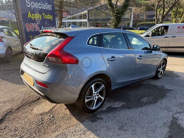 2016 VOLVO V40 2016/66 2.0 D2 Inscription Hatchback 5dr Diesel Manual Euro 6 (s/s) (120 ps), 1 Owner from new, Only 43000 Miles - Photo 9