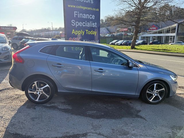 2016 VOLVO V40 2016/66 2.0 D2 Inscription Hatchback 5dr Diesel Manual Euro 6 (s/s) (120 ps), 1 Owner from new, Only 43000 Miles - Photo 12