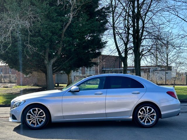 2018 Mercedes-Benz C-Class 2.1L Sport 4dr - Photo 5