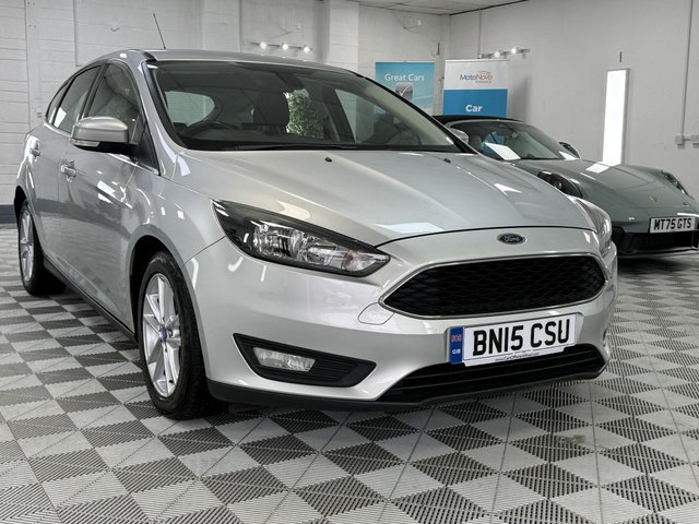 2015 FORD FOCUS 2015 1.6 TDCi Zetec Hatchback 5dr Diesel Manual Euro 5 (s/s) (115 ps) - Photo 4