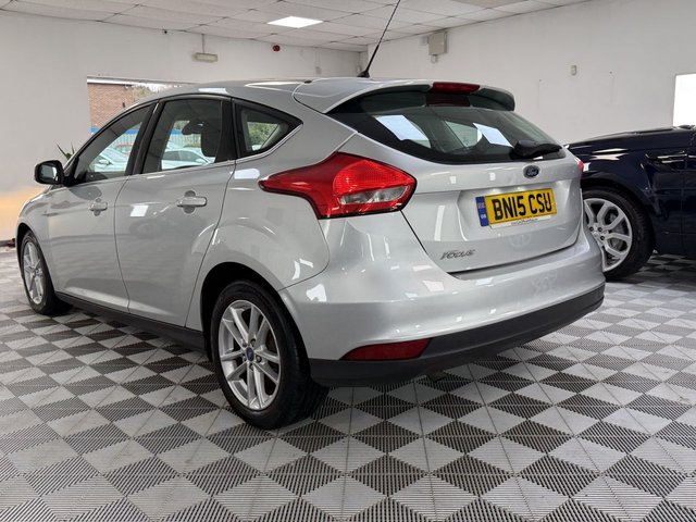 2015 FORD FOCUS 2015 1.6 TDCi Zetec Hatchback 5dr Diesel Manual Euro 5 (s/s) (115 ps) - Photo 8