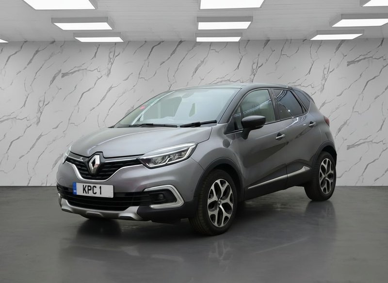 2018 Renault Captur in grey — photo 2 of 11